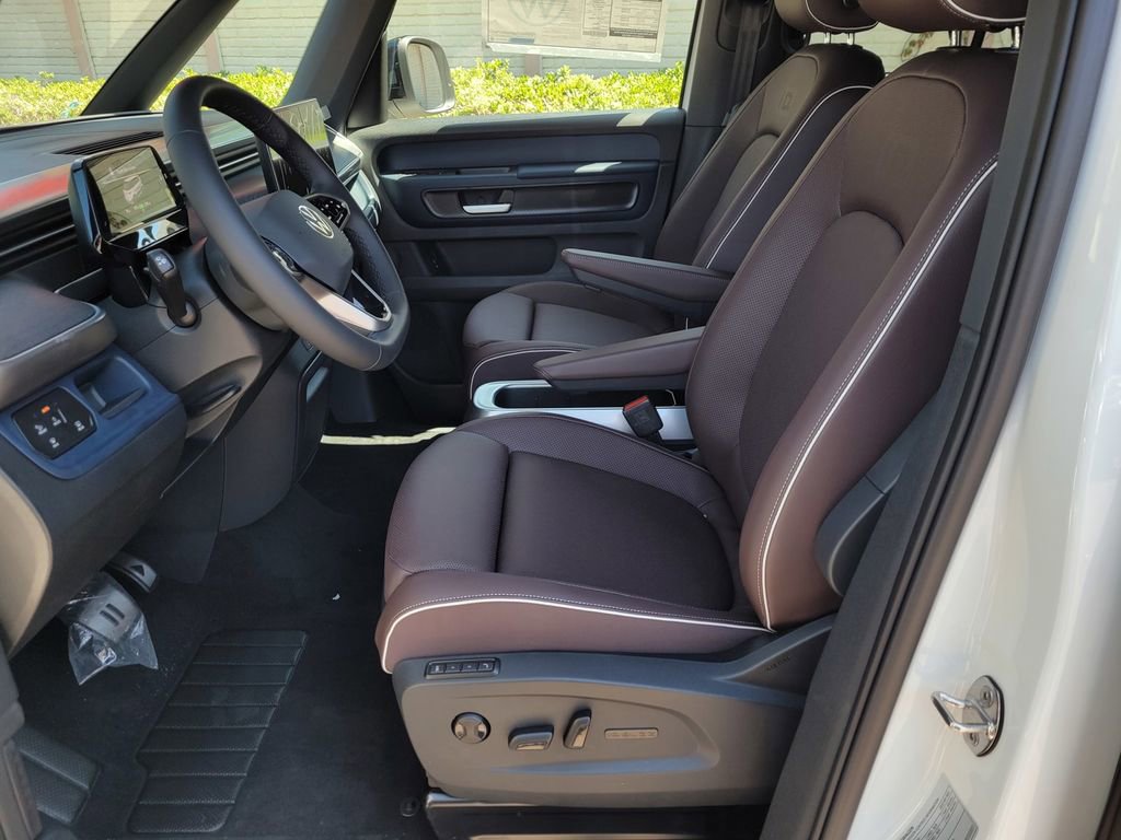New 2025 Volkswagen ID. Buzz Pro S RWD image 8