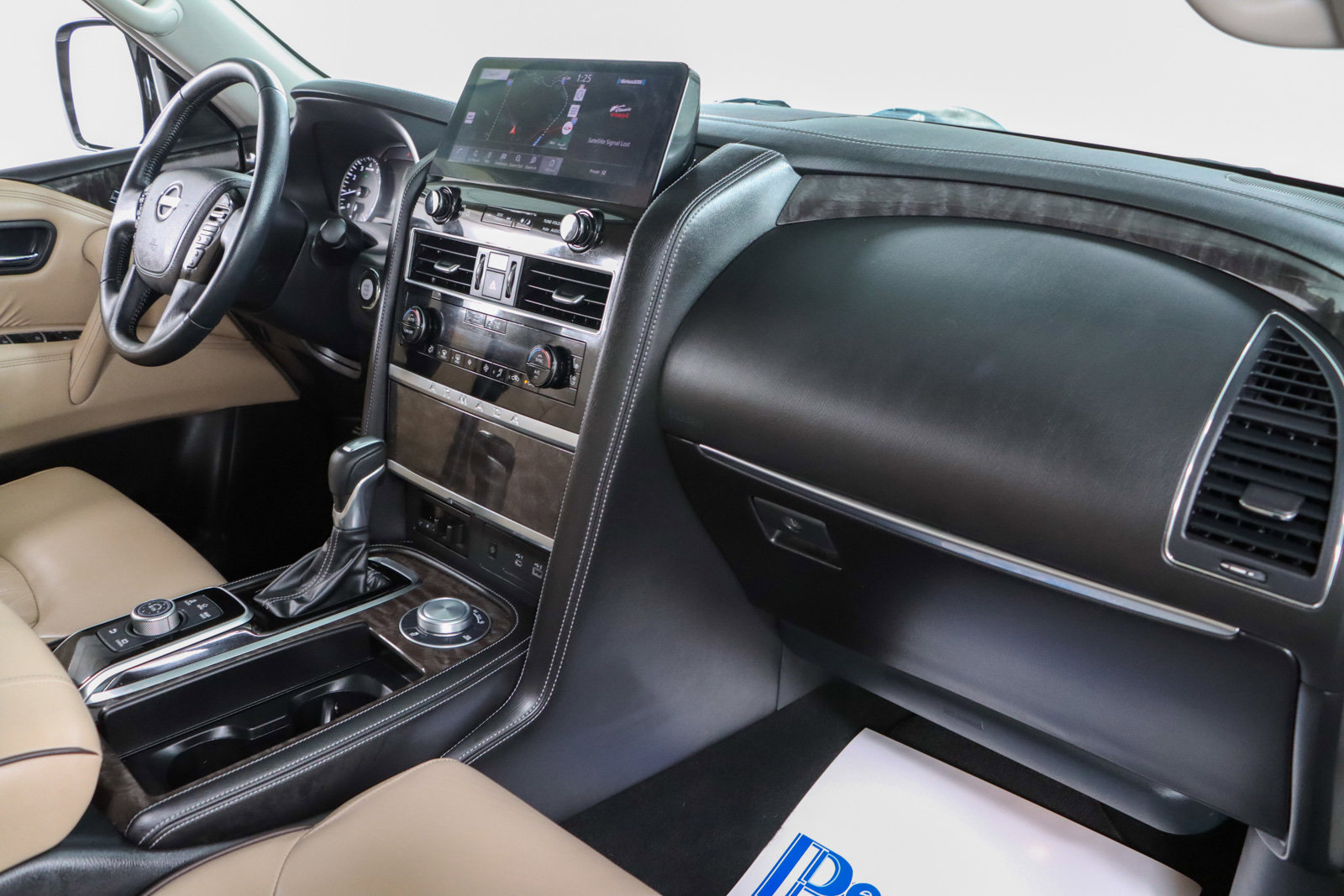 Used 2024 Nissan Armada Platinum w/ Captain's Chairs Package AWD/4WD image 32