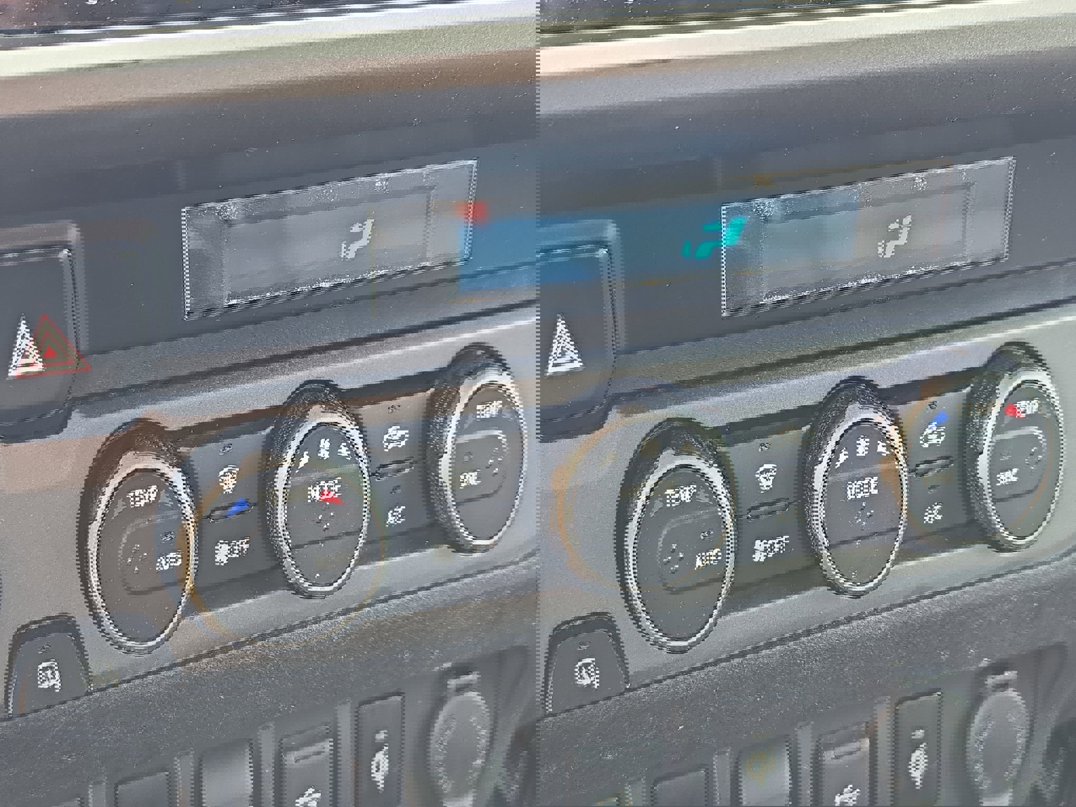 Used 2021 Toyota Tacoma TRD Off-Road w/ Technology Package image 21