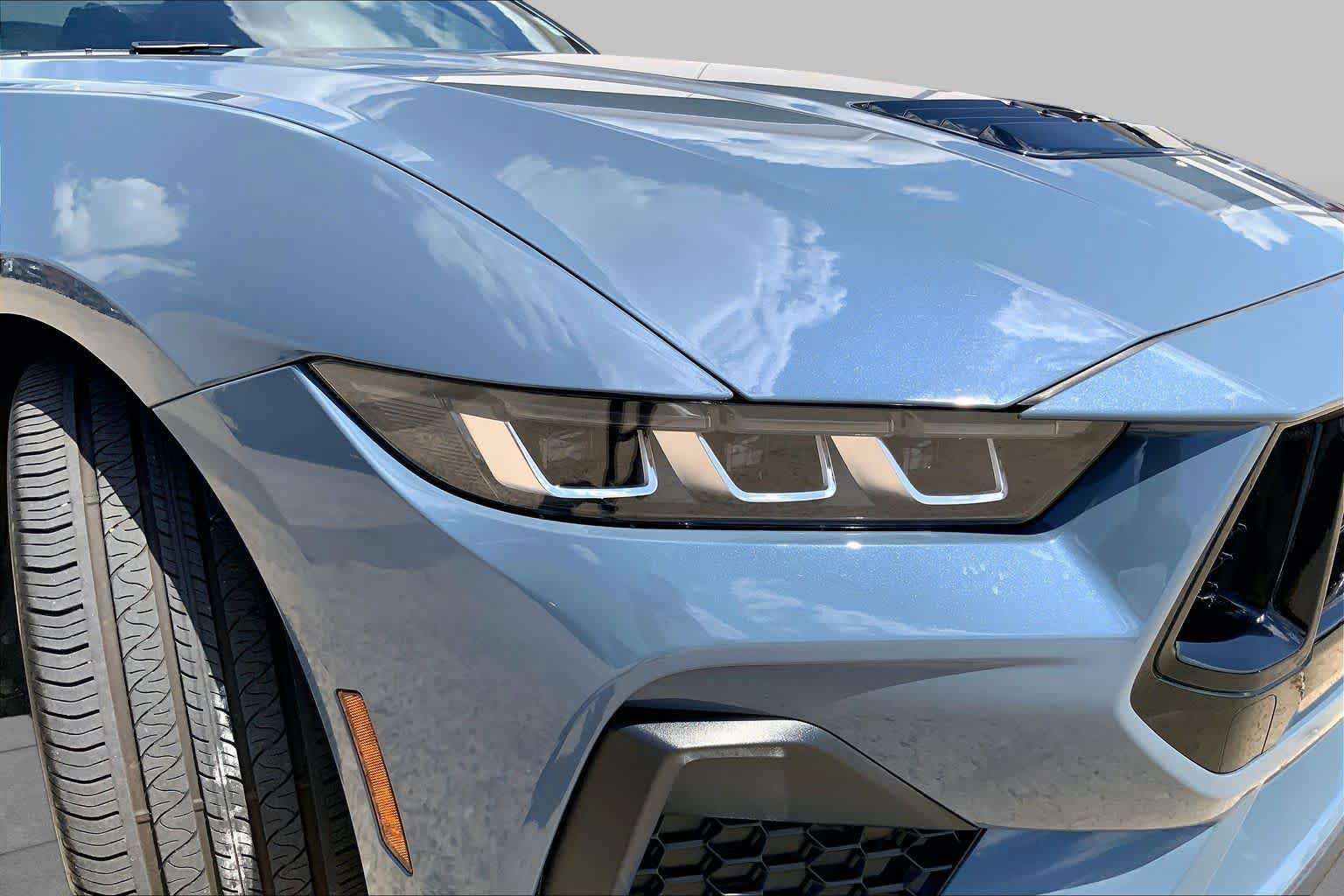 Used 2024 Ford Mustang GT Premium RWD image 28