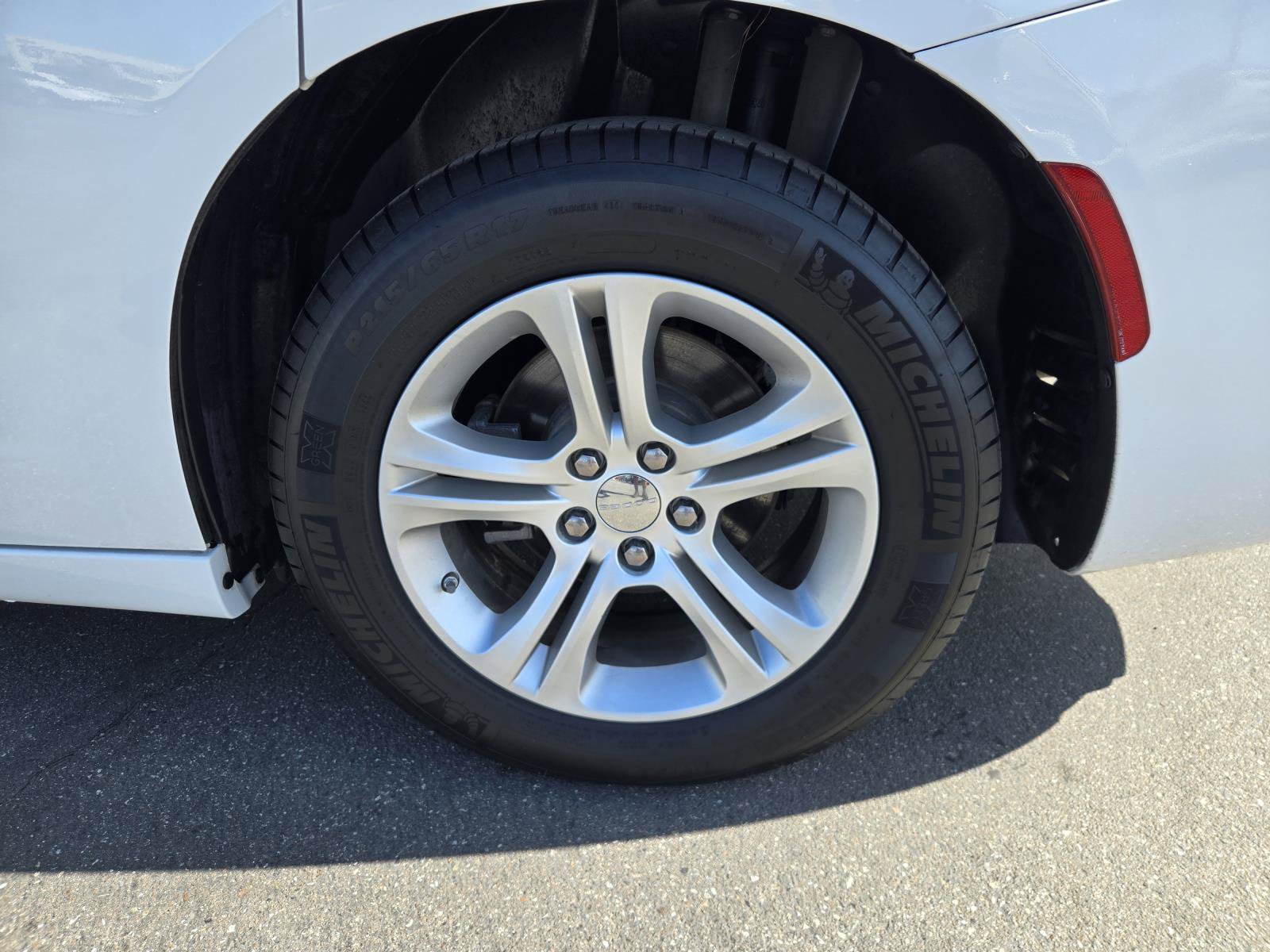 Used 2022 Dodge Charger SXT RWD image 35