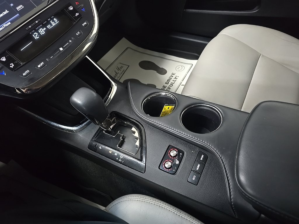 Used 2018 Toyota Avalon Touring w/ Carpet Mat Package FWD image 27