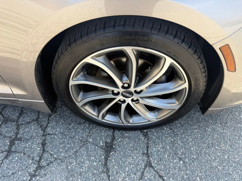 Used 2019 Lincoln MKZ Reserve w/ Reserve Plus Package image 10