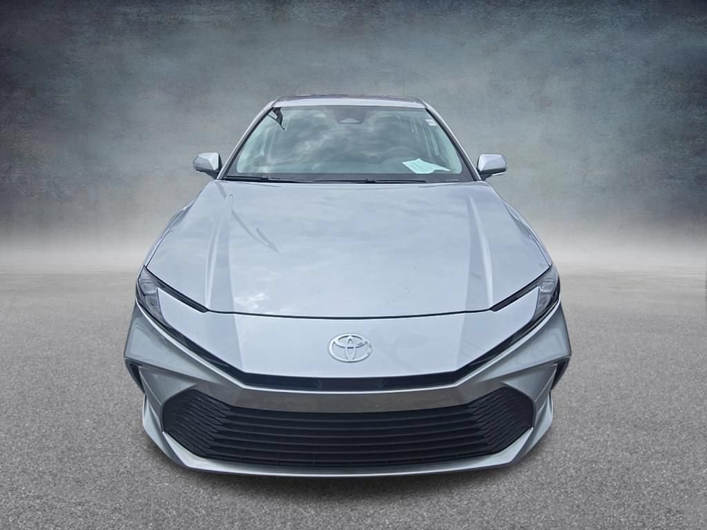Used 2025 Toyota Camry LE FWD image 3