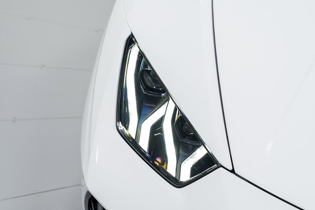 Used 2022 Lamborghini Huracan EVO RWD image 48