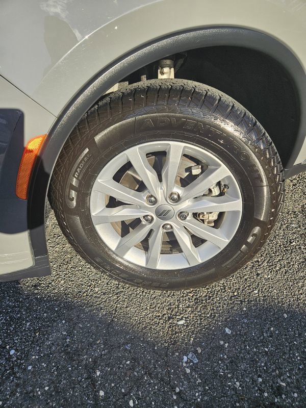 Used 2023 Dodge Durango SXT Launch Edition image 25