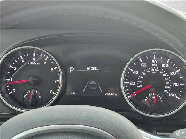 Used 2022 Kia Carnival LX FWD image 11