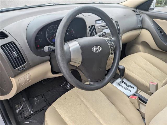 Used 2010 Hyundai Elantra GLS FWD image 10