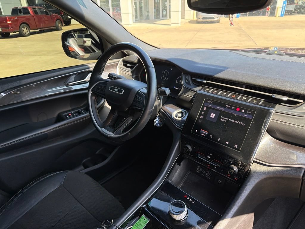 Used 2022 Jeep Grand Cherokee L Laredo RWD image 22