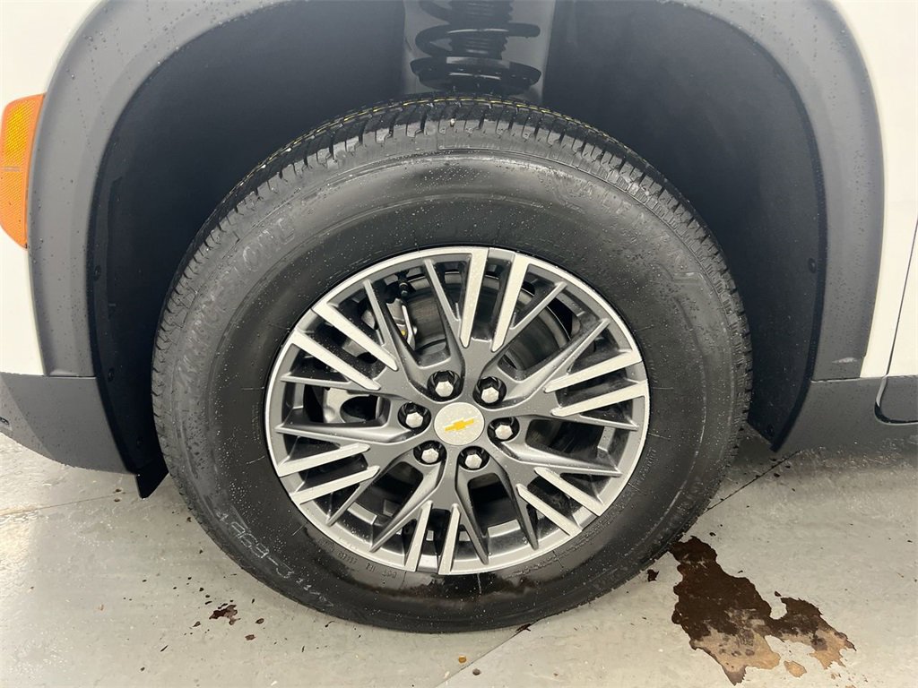 New 2026 Chevrolet Traverse LT w/ Driver Confidence Package image 26