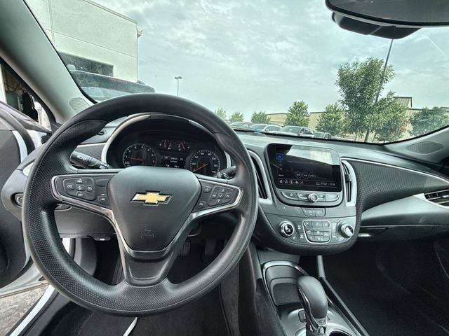 Used 2024 Chevrolet Malibu LT FWD image 14