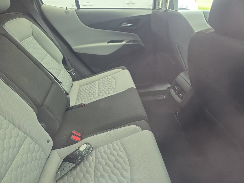 Used 2021 Chevrolet Equinox LS w/ LS Convenience Package AWD/4WD image 5