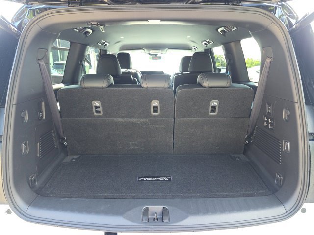 Used 2025 Nissan Armada PRO-4X AWD/4WD image 15