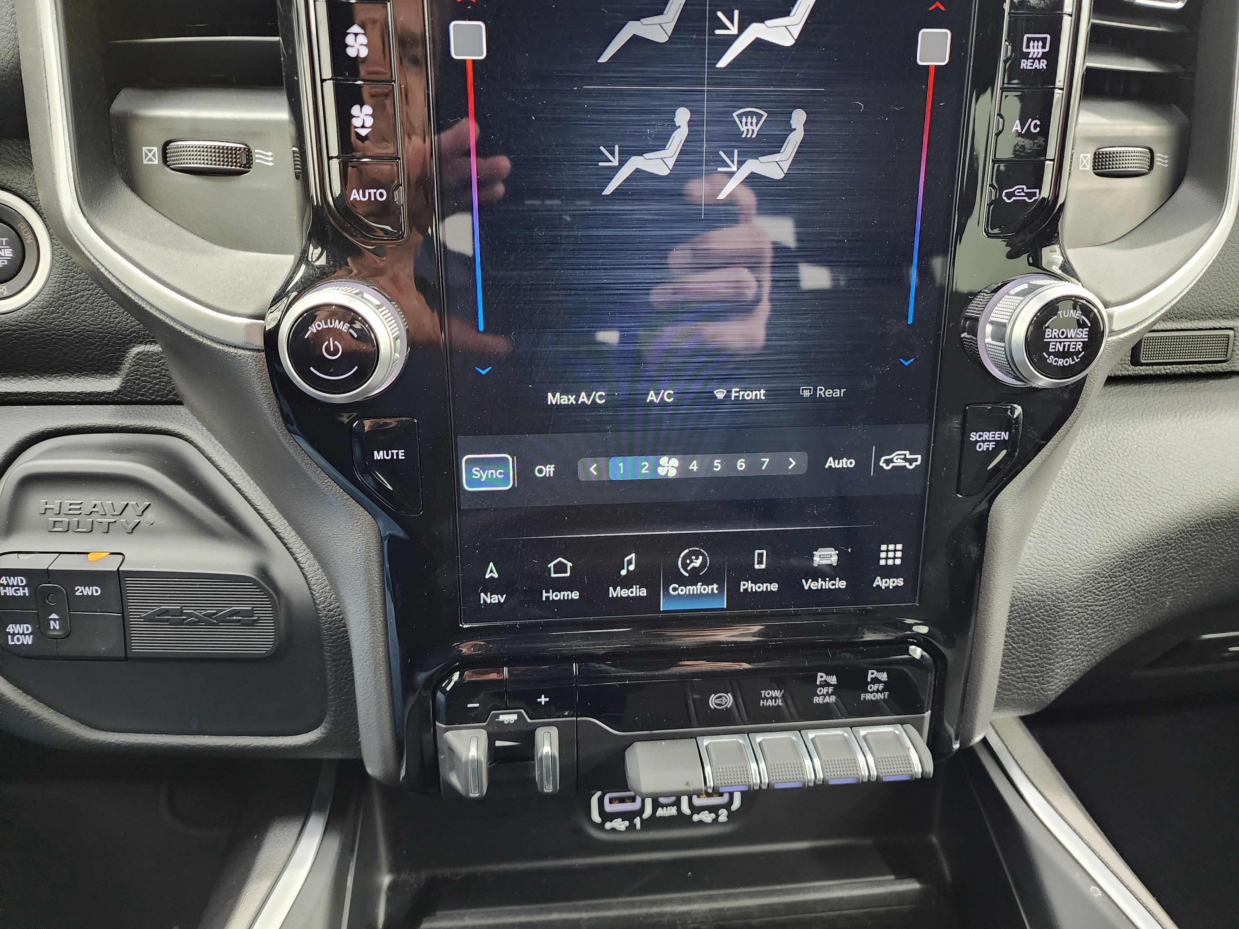 Used 2024 RAM 2500 Big Horn w/ Night Edition image 15