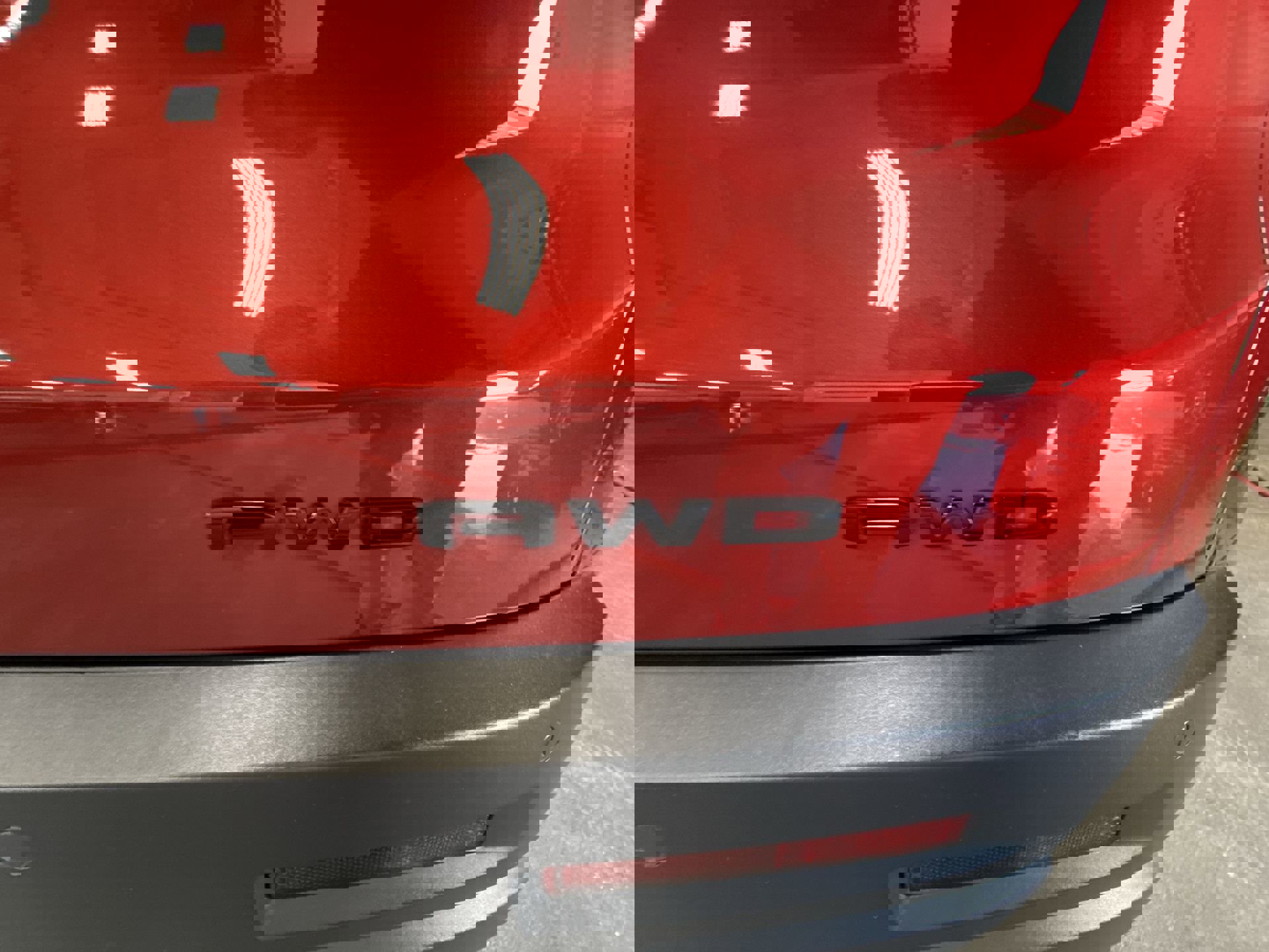 Used 2023 GMC Acadia SLE w/ Driver Convenience Package image 29