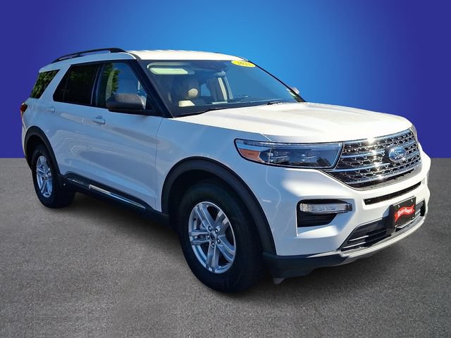 Used 2022 Ford Explorer XLT w/ Equipment Group 202A AWD/4WD image 3