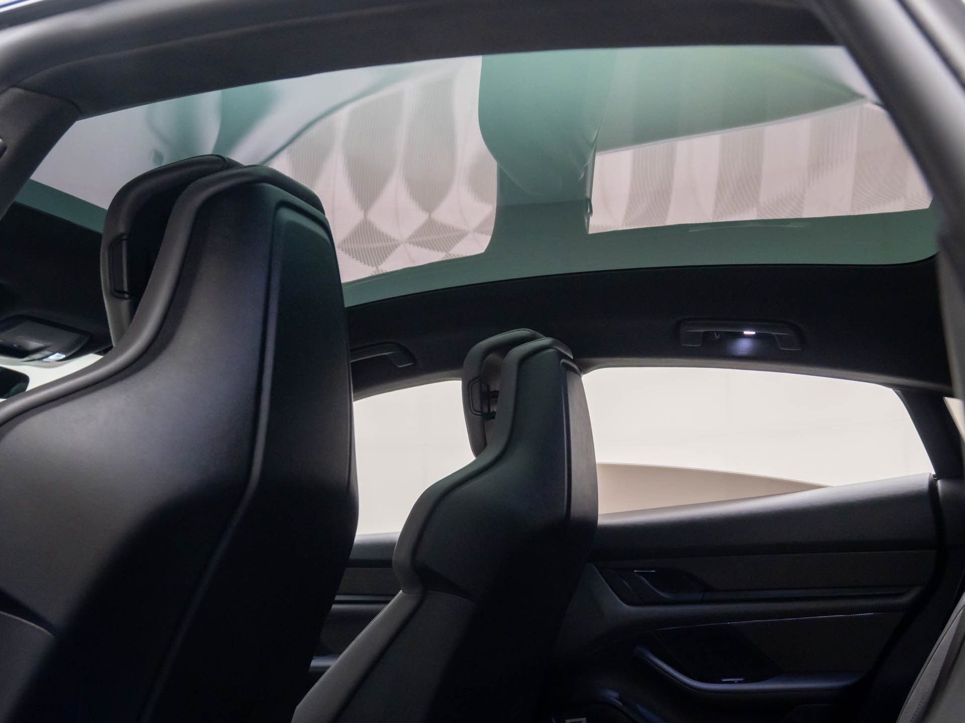 Used 2021 Porsche Taycan Turbo S image 18