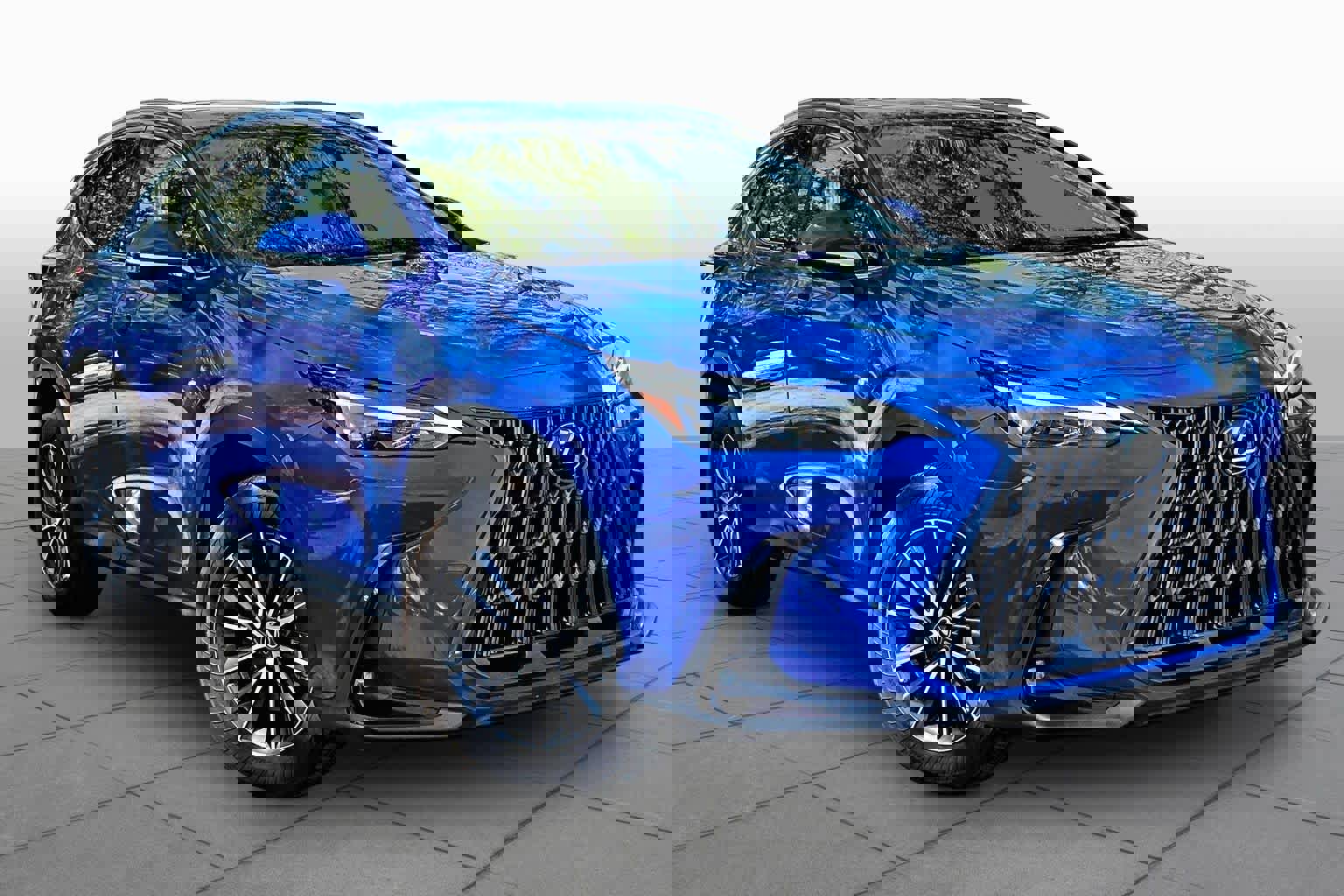 Used 2022 Lexus NX 350 AWD image 3