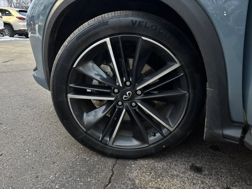 Certified 2022 INFINITI QX55 Luxe w/ Cargo Package image 21