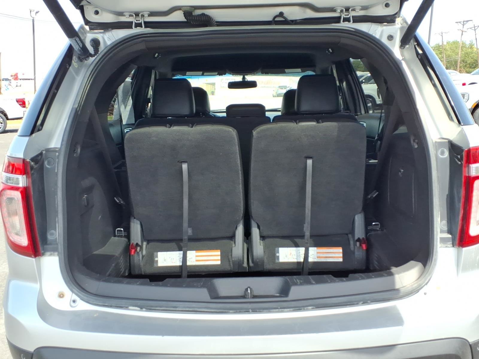Used 2013 Ford Explorer XLT FWD image 8