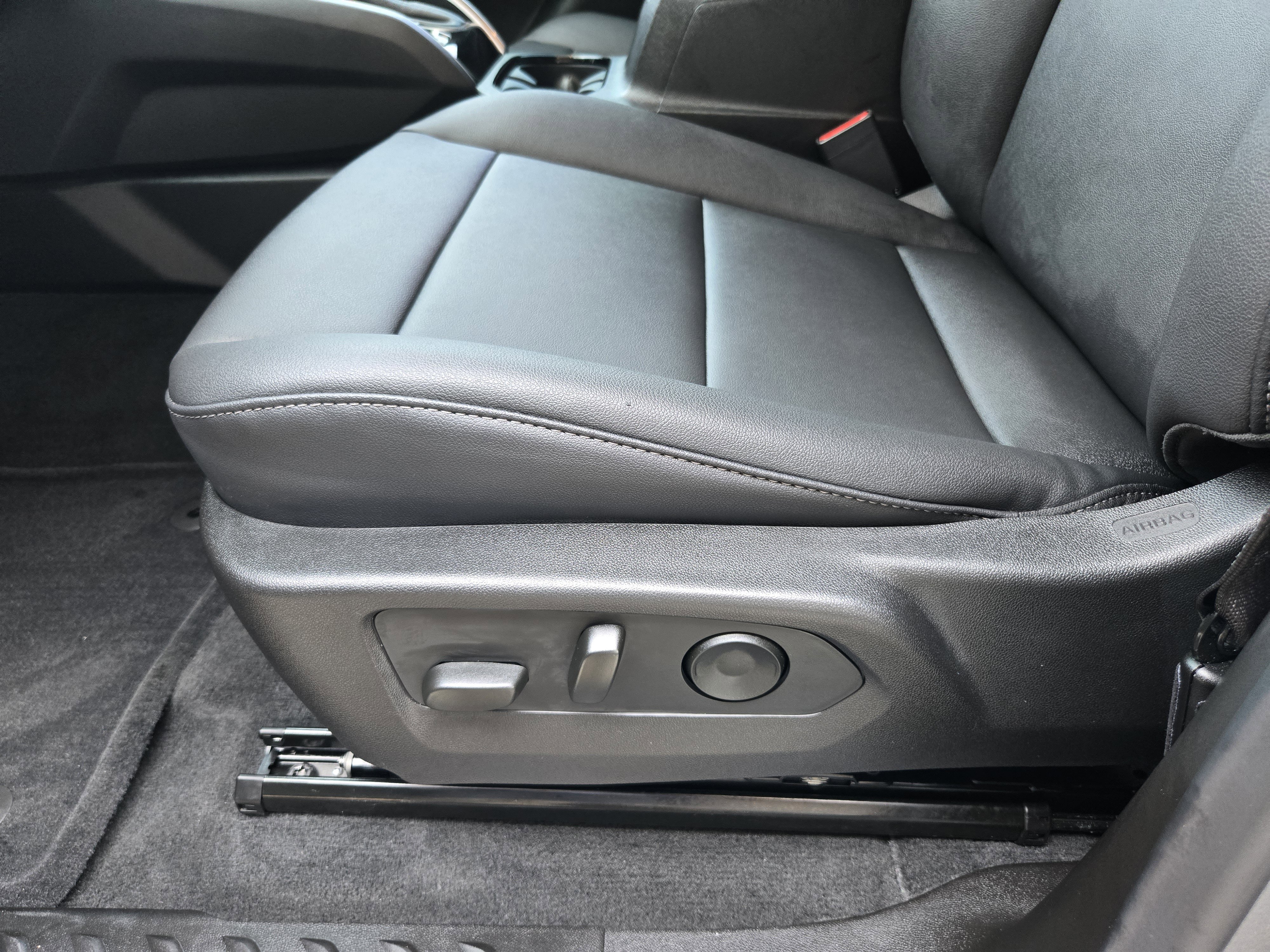 Used 2026 Chevrolet Colorado LT w/ LT Convenience Package image 18