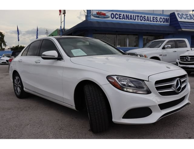 Used 2018 Mercedes-Benz C 300 4MATIC Sedan image 15