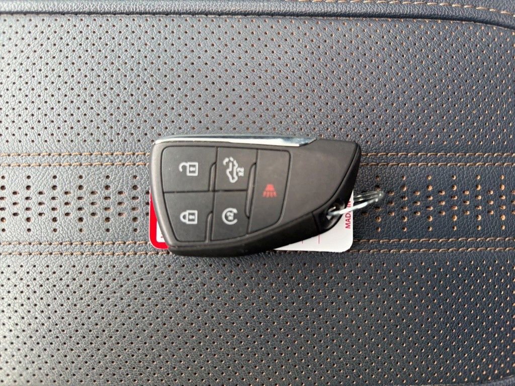 Used 2023 Chevrolet Silverado 1500 High Country w/ Z71 Off-Road Package image 13