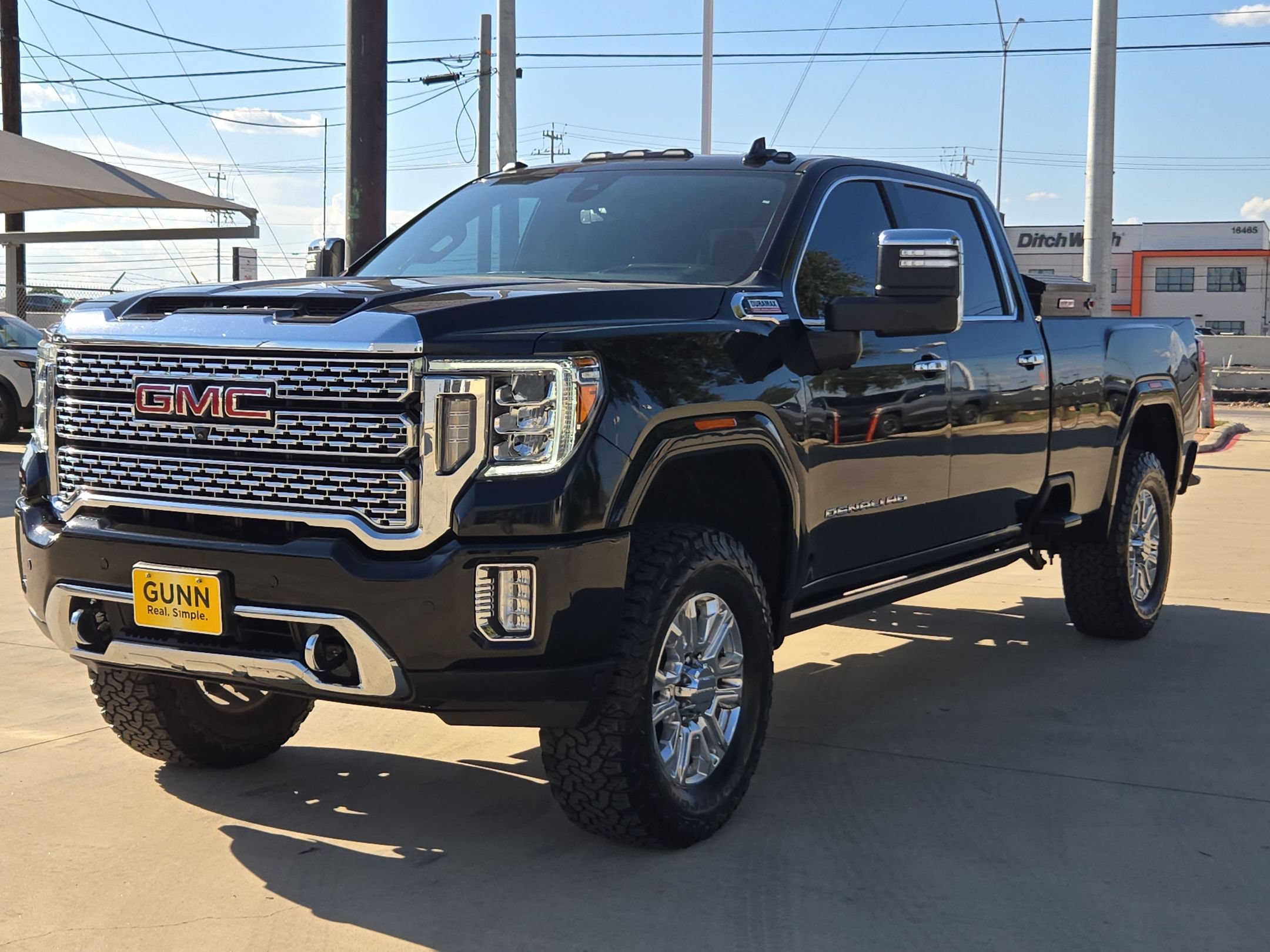 Used 2023 GMC Sierra 3500 Denali w/ Denali Ultimate Package AWD/4WD image 7