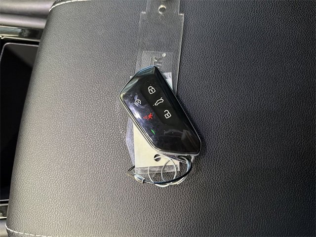 Used 2024 Volkswagen Atlas SEL Premium R-Line image 35