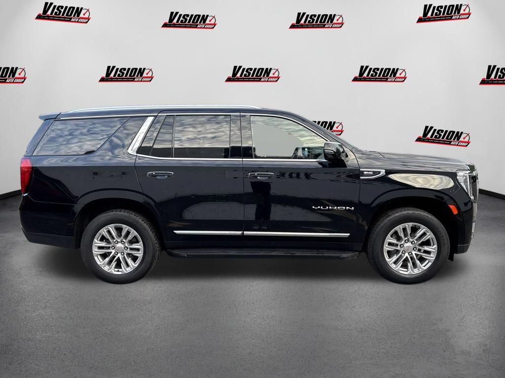 Used 2023 GMC Yukon SLT w/ SLT Luxury Package AWD/4WD image 4