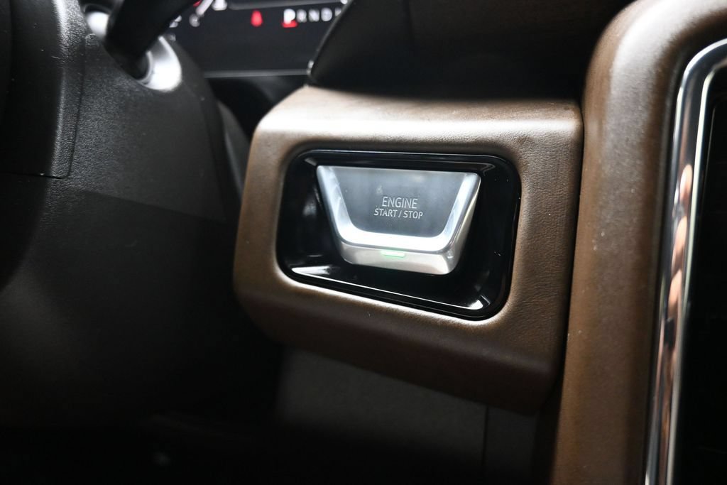 Used 2026 GMC Yukon XL Denali Ultimate AWD/4WD image 29