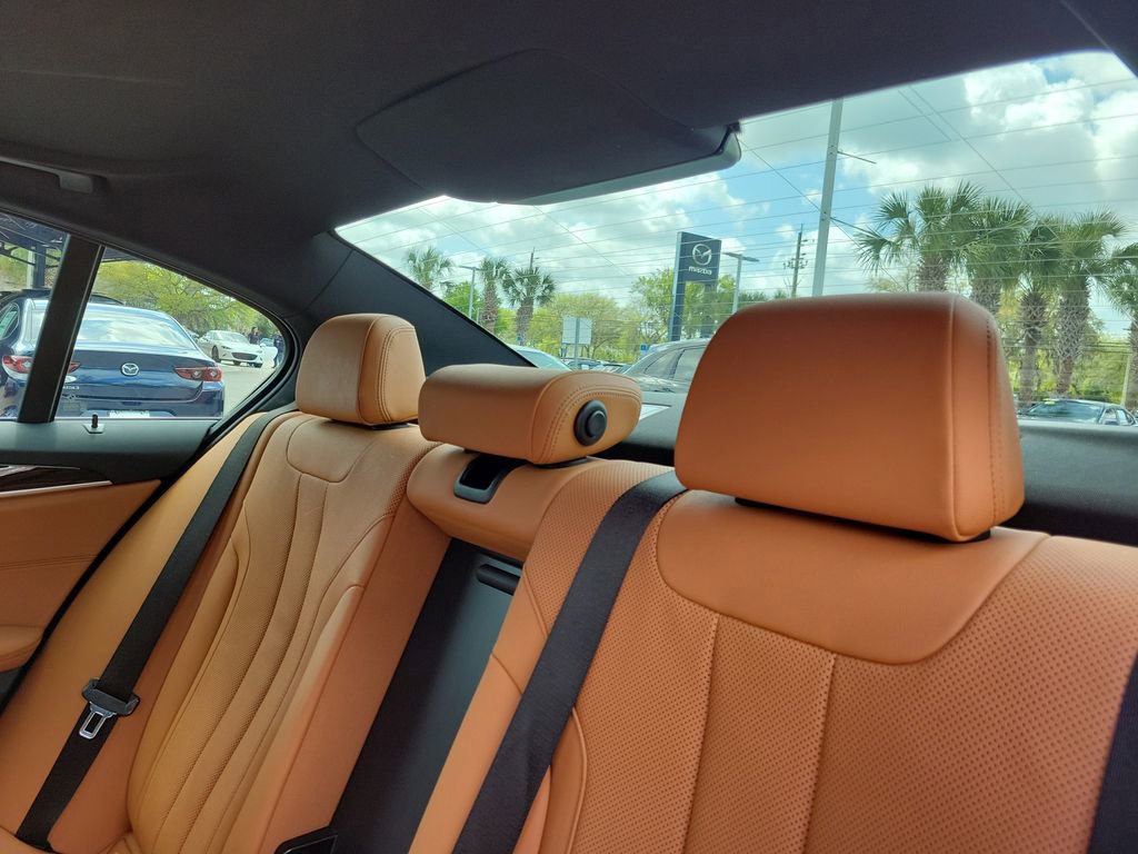 Used 2022 BMW 530i w/ Convenience Package image 13