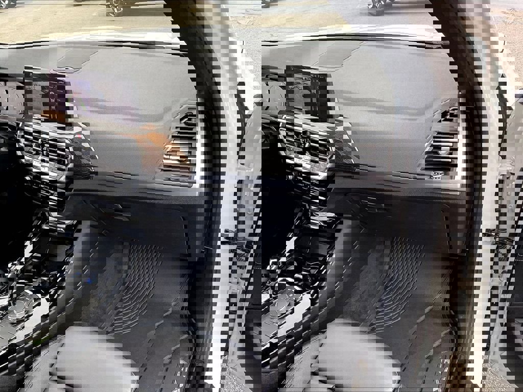 Used 2022 BMW X3 xDrive30i AWD/4WD image 12