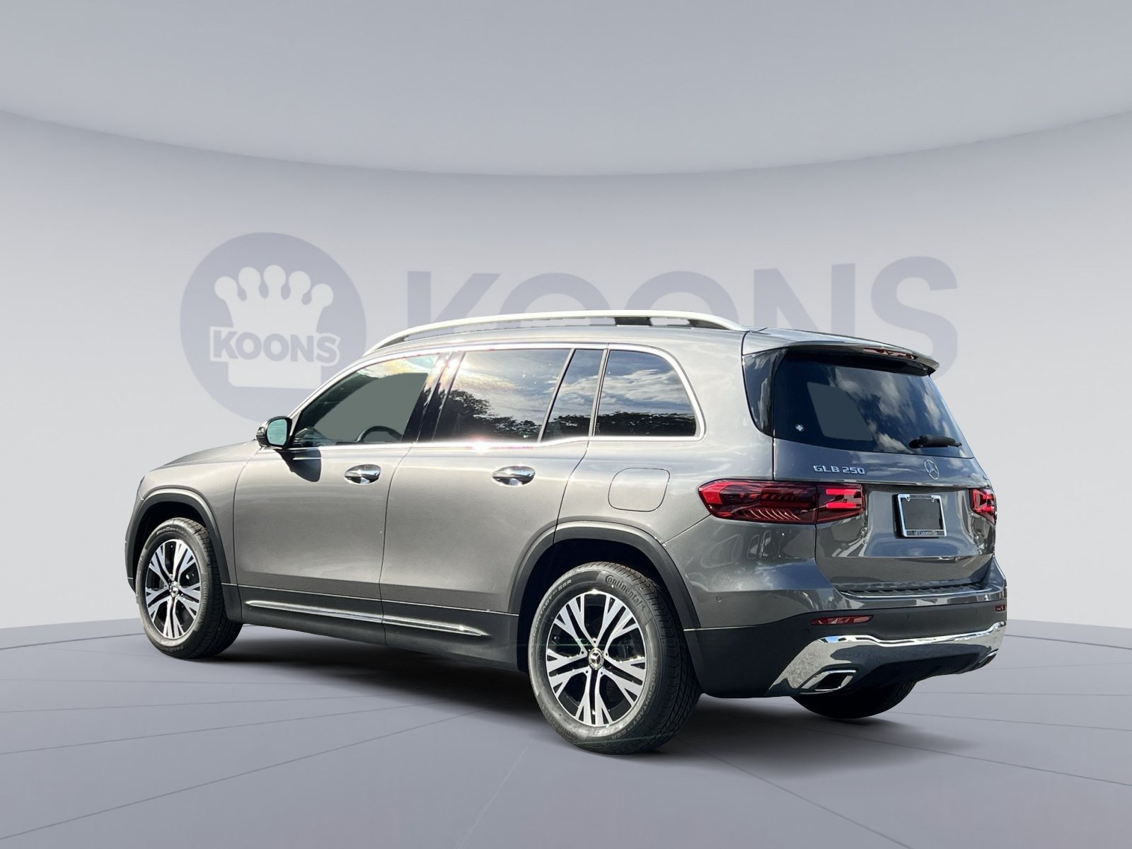 New 2026 Mercedes-Benz GLB 250 4MATIC image 8