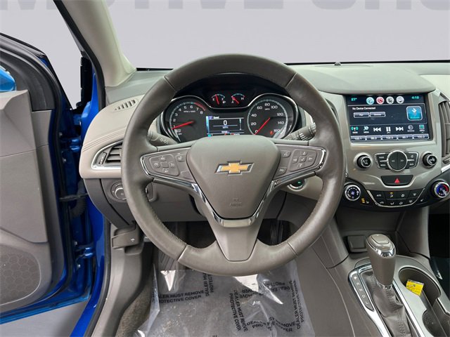Used 2017 Chevrolet Cruze Premier image 13