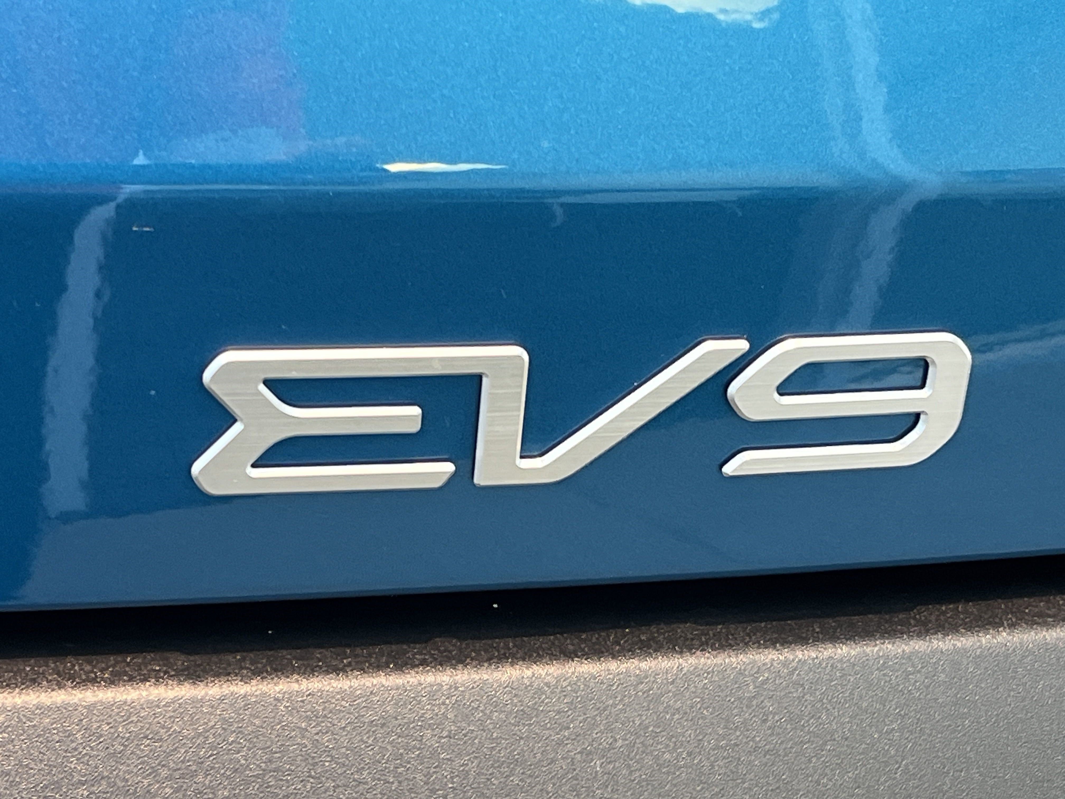 New 2026 Kia EV9 Wind image 28