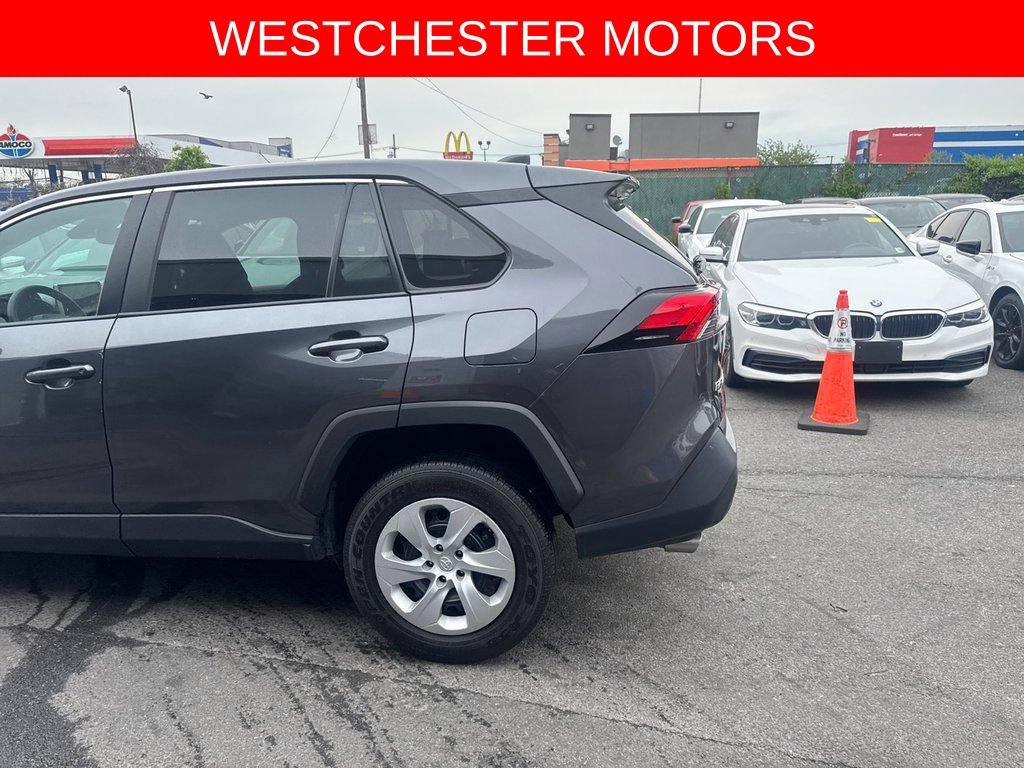 Used 2024 Toyota RAV4 LE FWD image 7