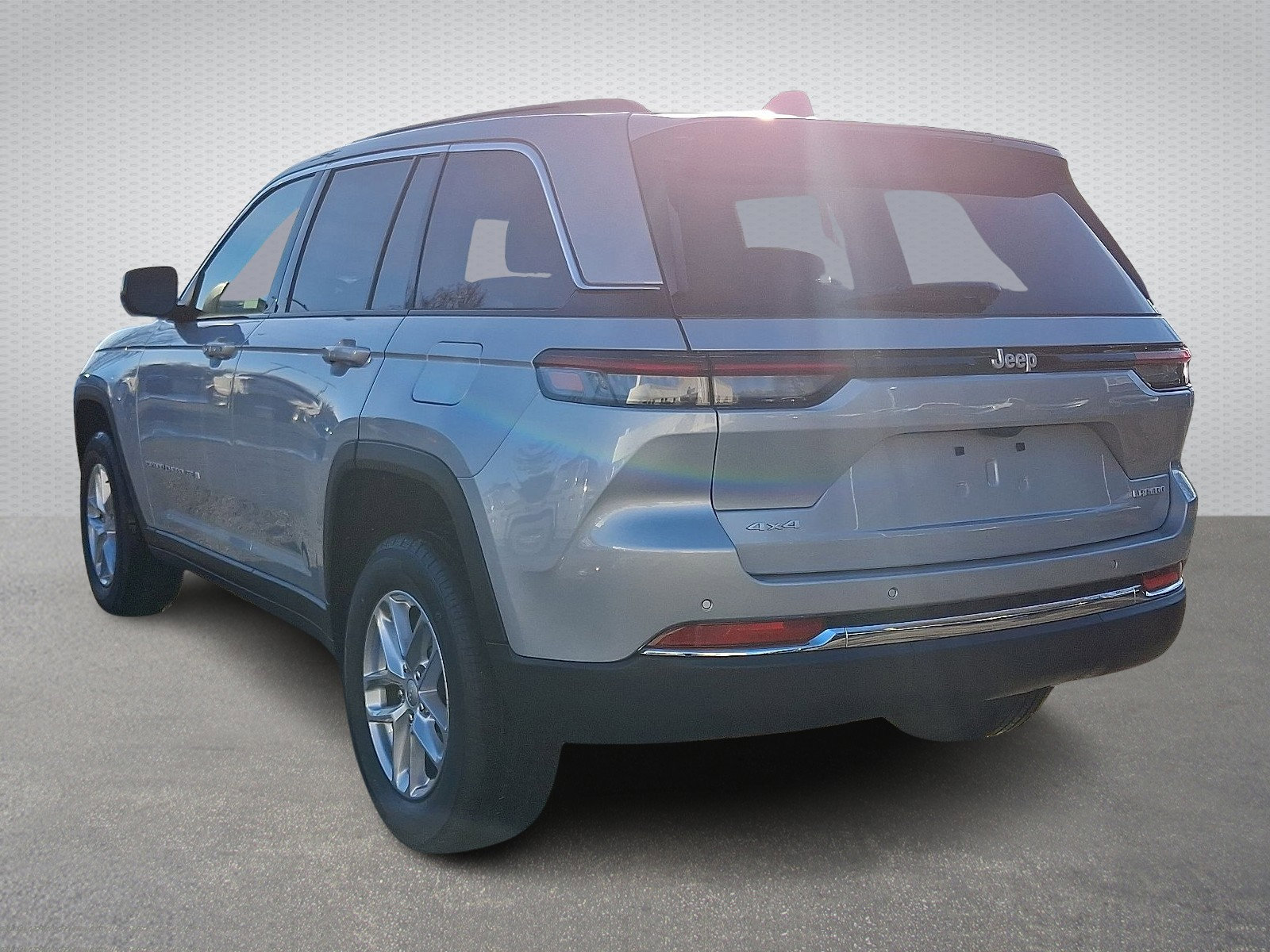 New 2025 Jeep Grand Cherokee Laredo X image 4
