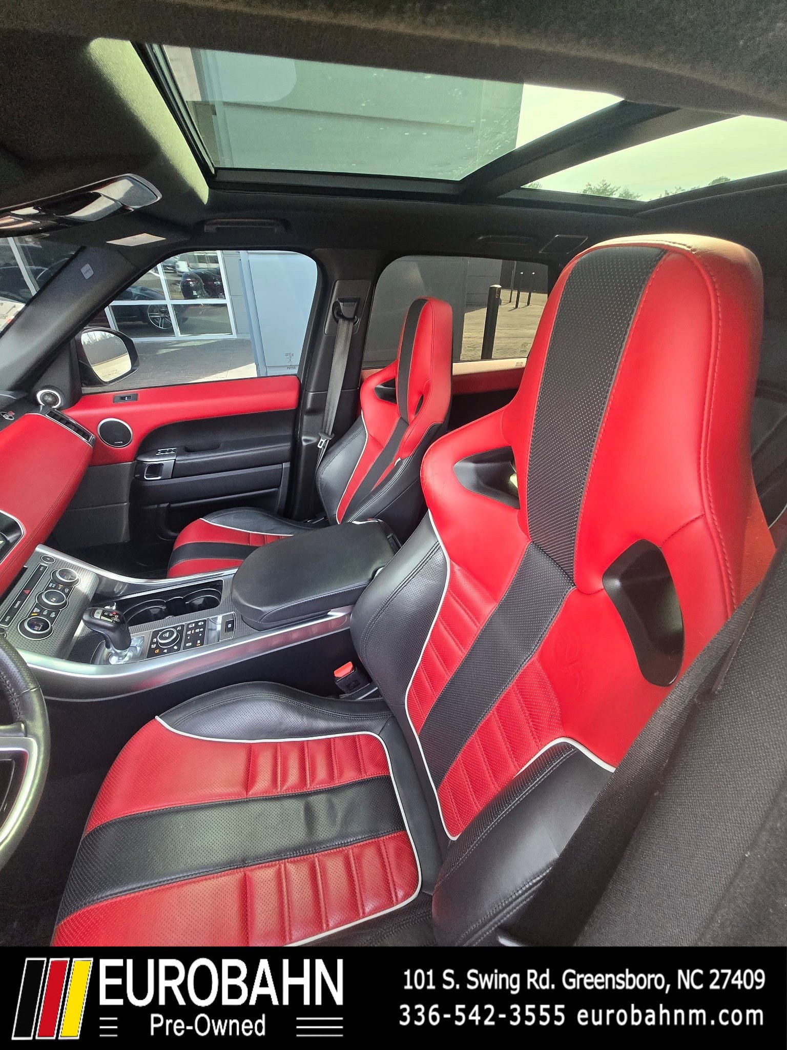 Used 2017 Land Rover Range Rover Sport SVR image 3
