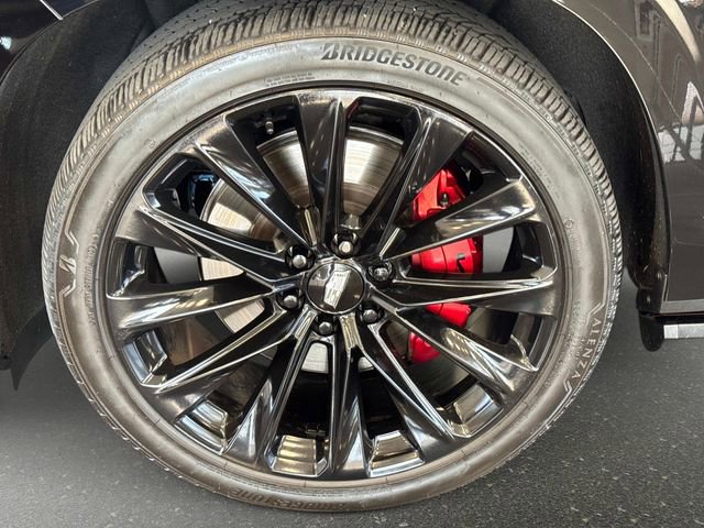 Certified 2026 Cadillac Escalade V w/ LPO, ONYX Package AWD/4WD image 10