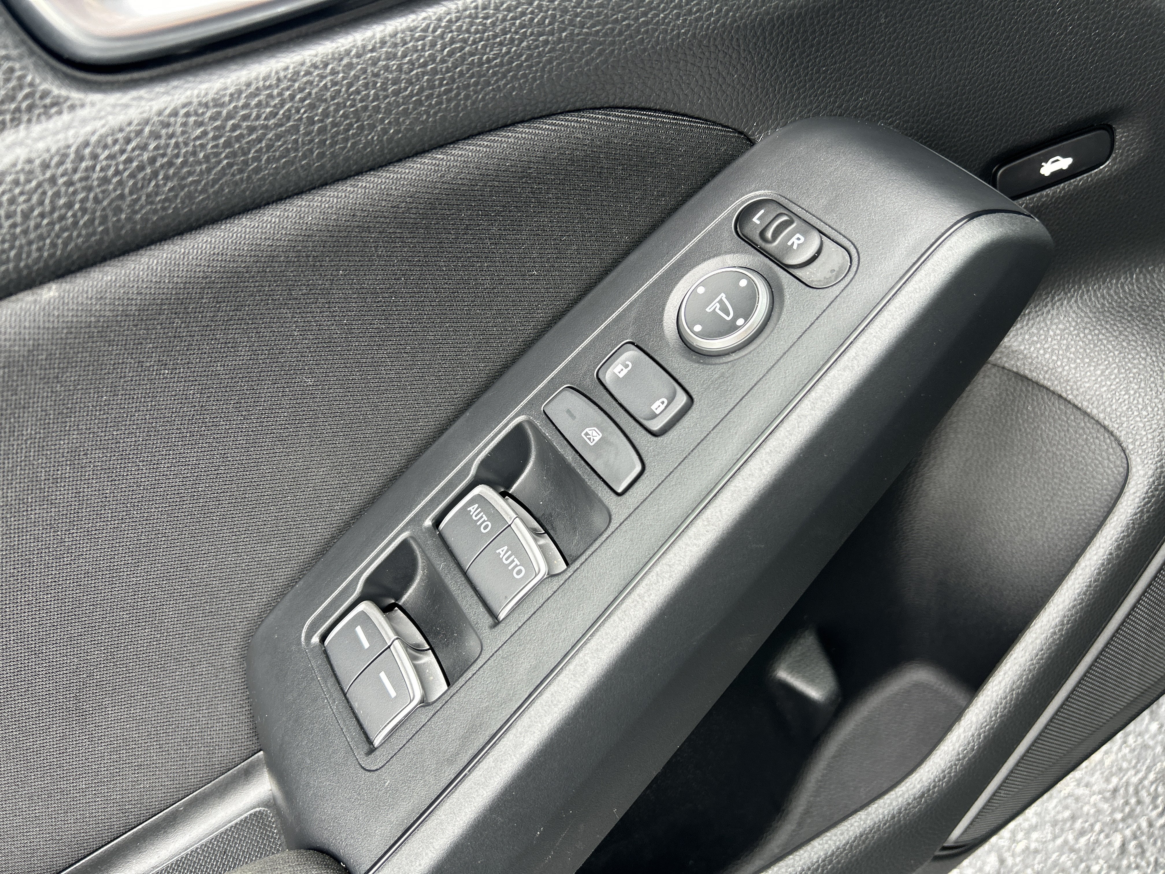 Used 2025 Honda Civic Sport image 23