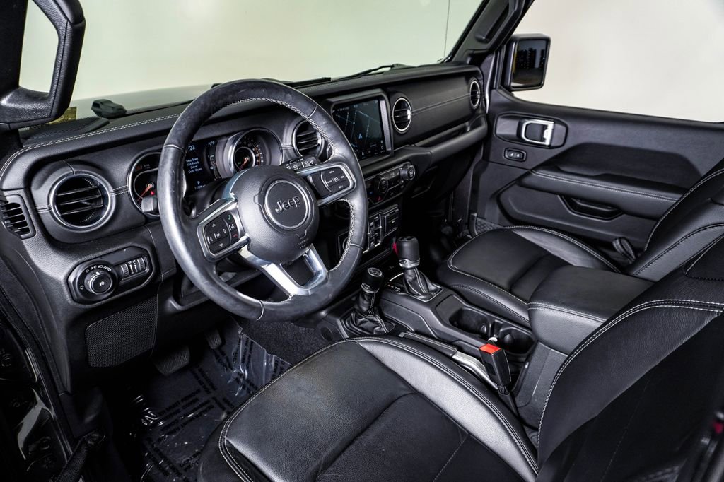 Used 2019 Jeep Wrangler Unlimited Sahara AWD/4WD image 19