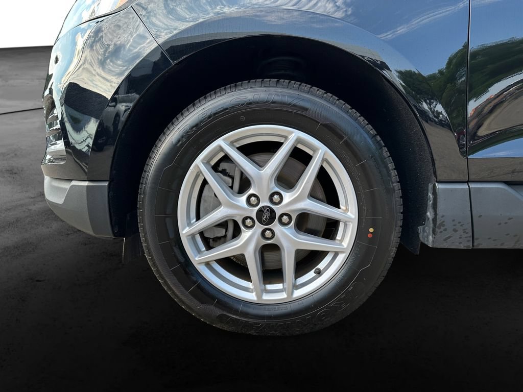 Used 2024 Ford Edge SEL AWD/4WD image 9
