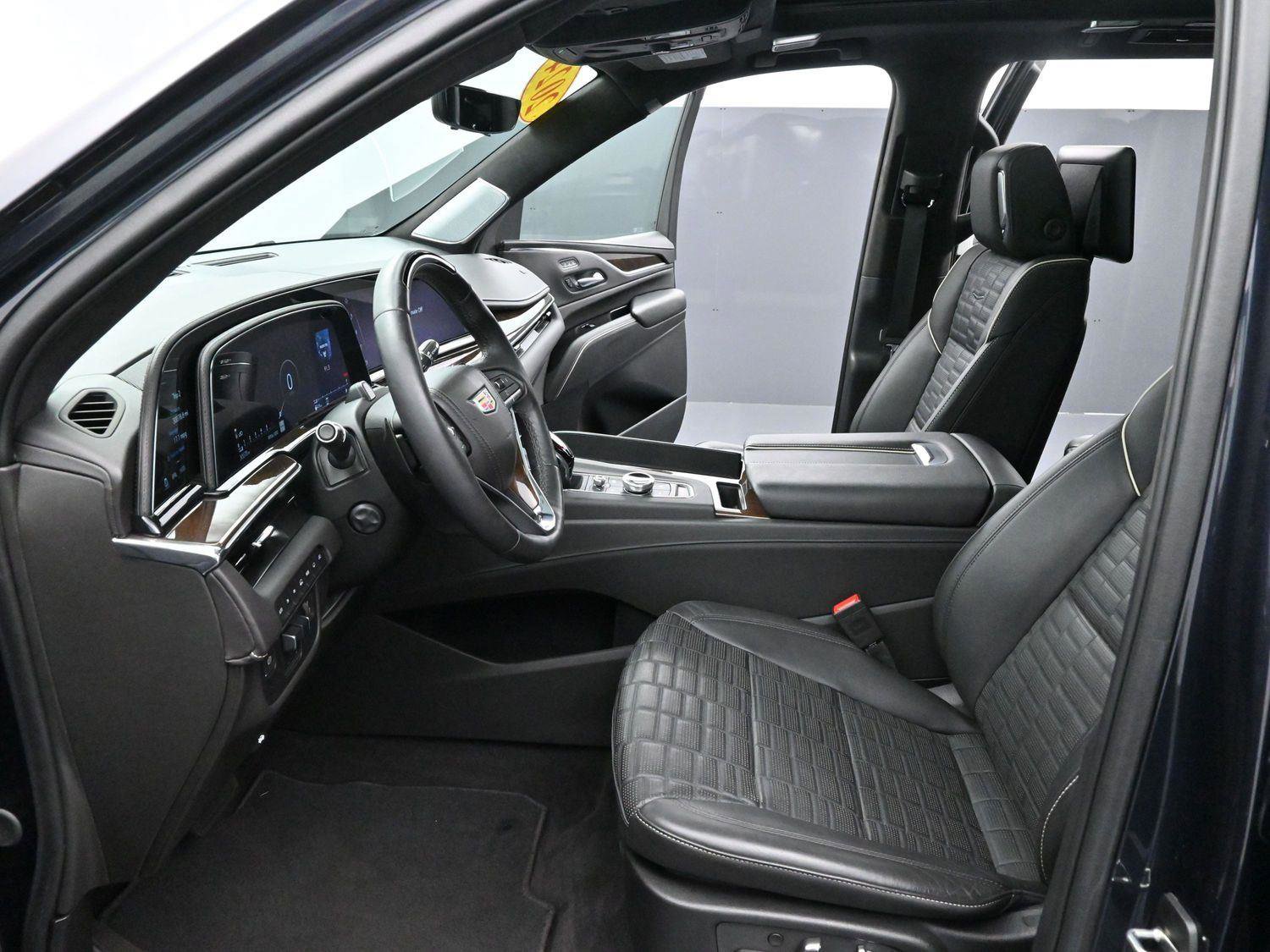 Certified 2024 Cadillac Escalade Sport Platinum image 13