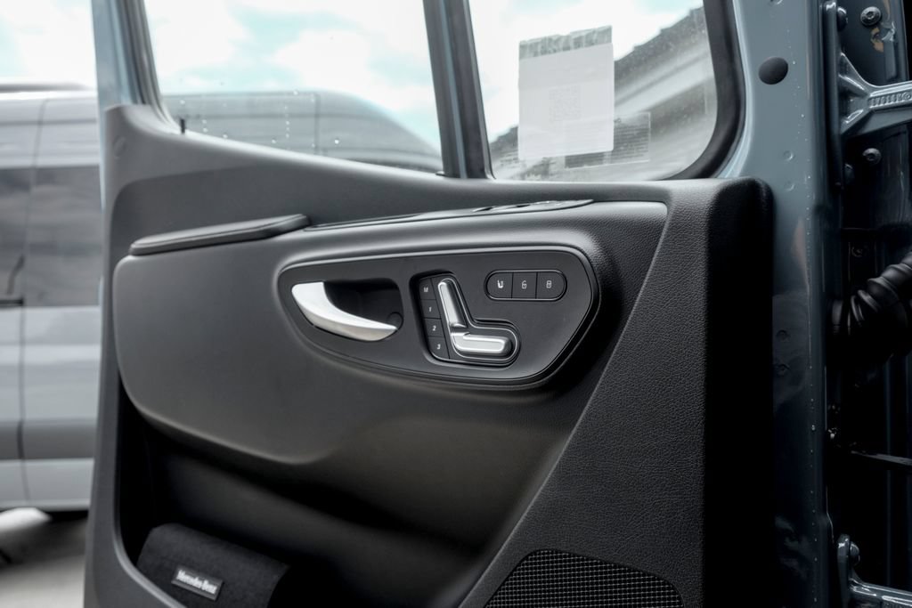 New 2026 Mercedes-Benz Sprinter 2500 image 14