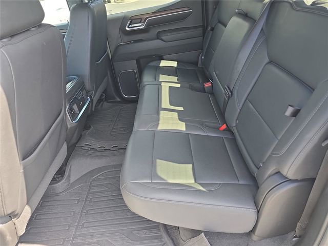 Used 2023 GMC Sierra 1500 SLT w/ SLT Premium Plus Package AWD/4WD image 16