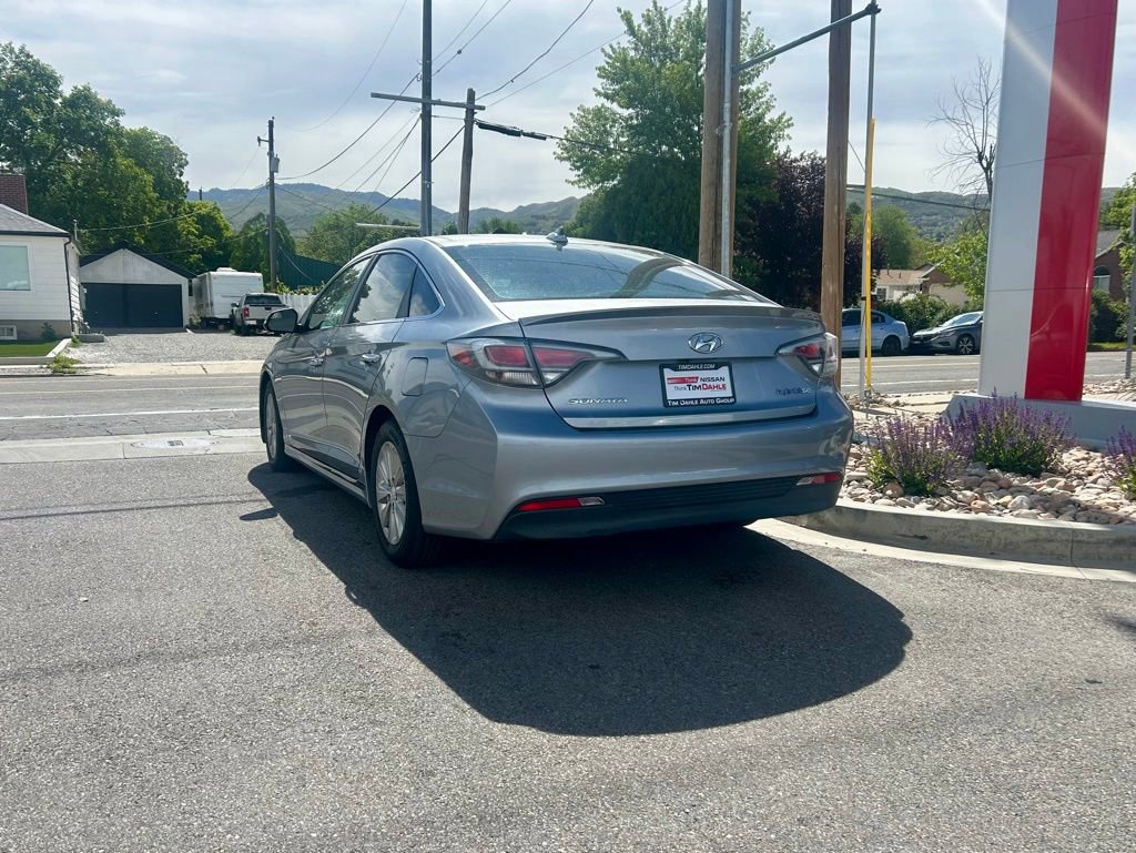 Used 2016 Hyundai Sonata SE FWD image 5