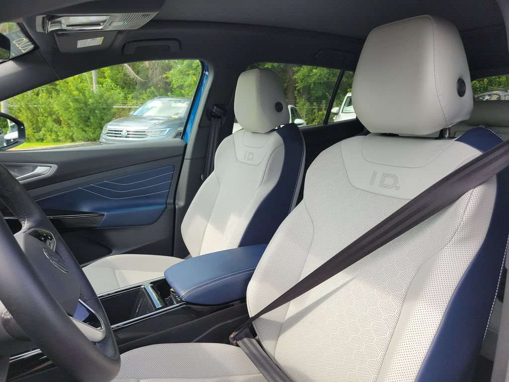 Certified 2025 Volkswagen ID.4 Pro S Plus AWD/4WD image 21
