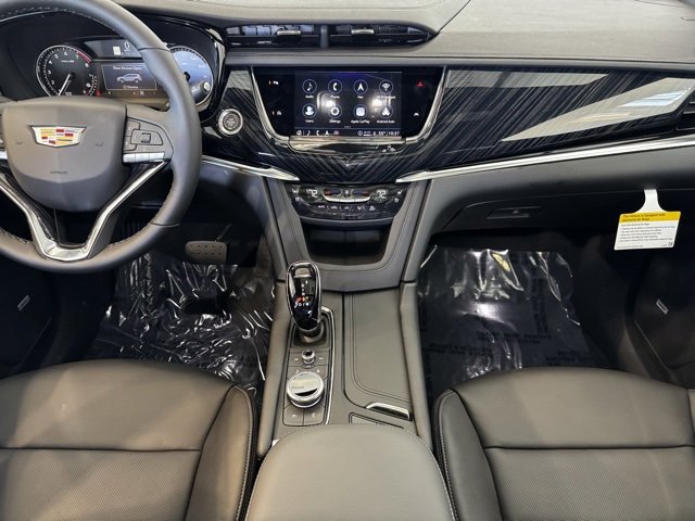New 2025 Cadillac XT6 Premium Luxury image 2