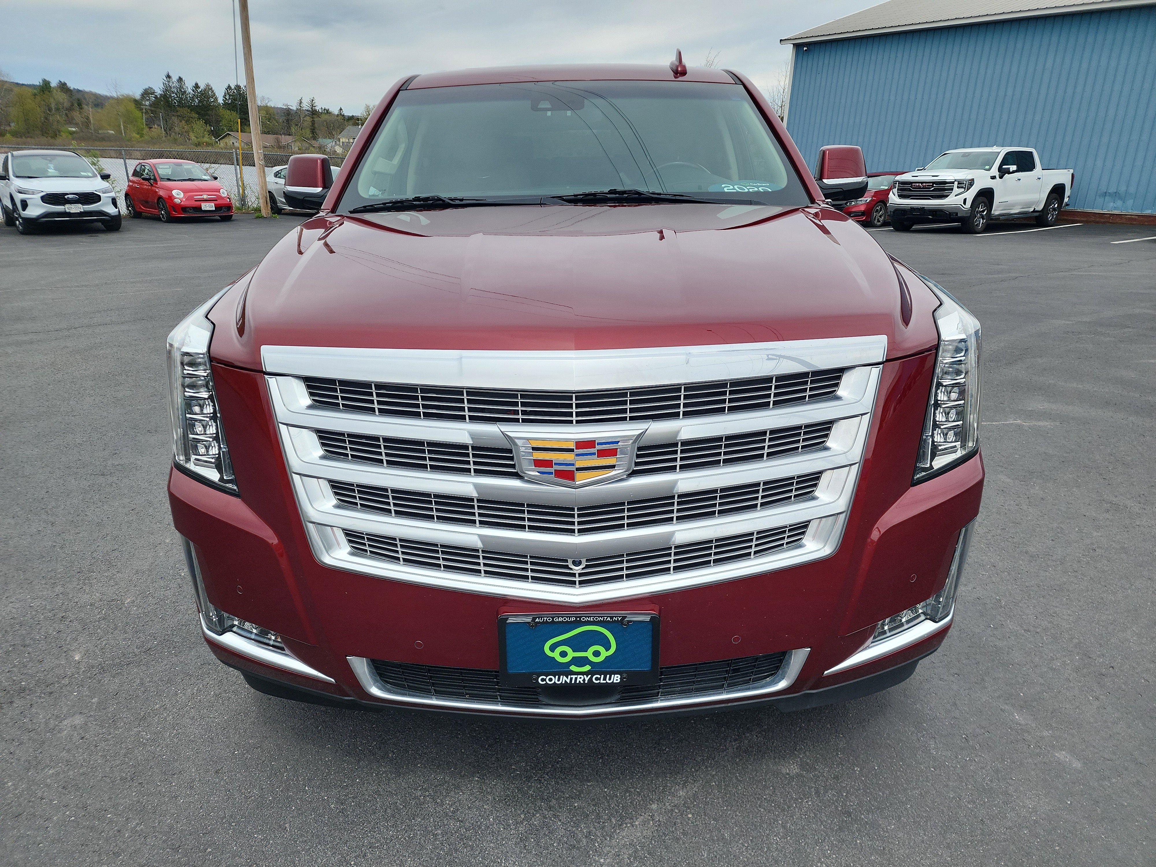 Certified 2020 Cadillac Escalade Premium Luxury w/ LPO, Radiant Package AWD/4WD image 3